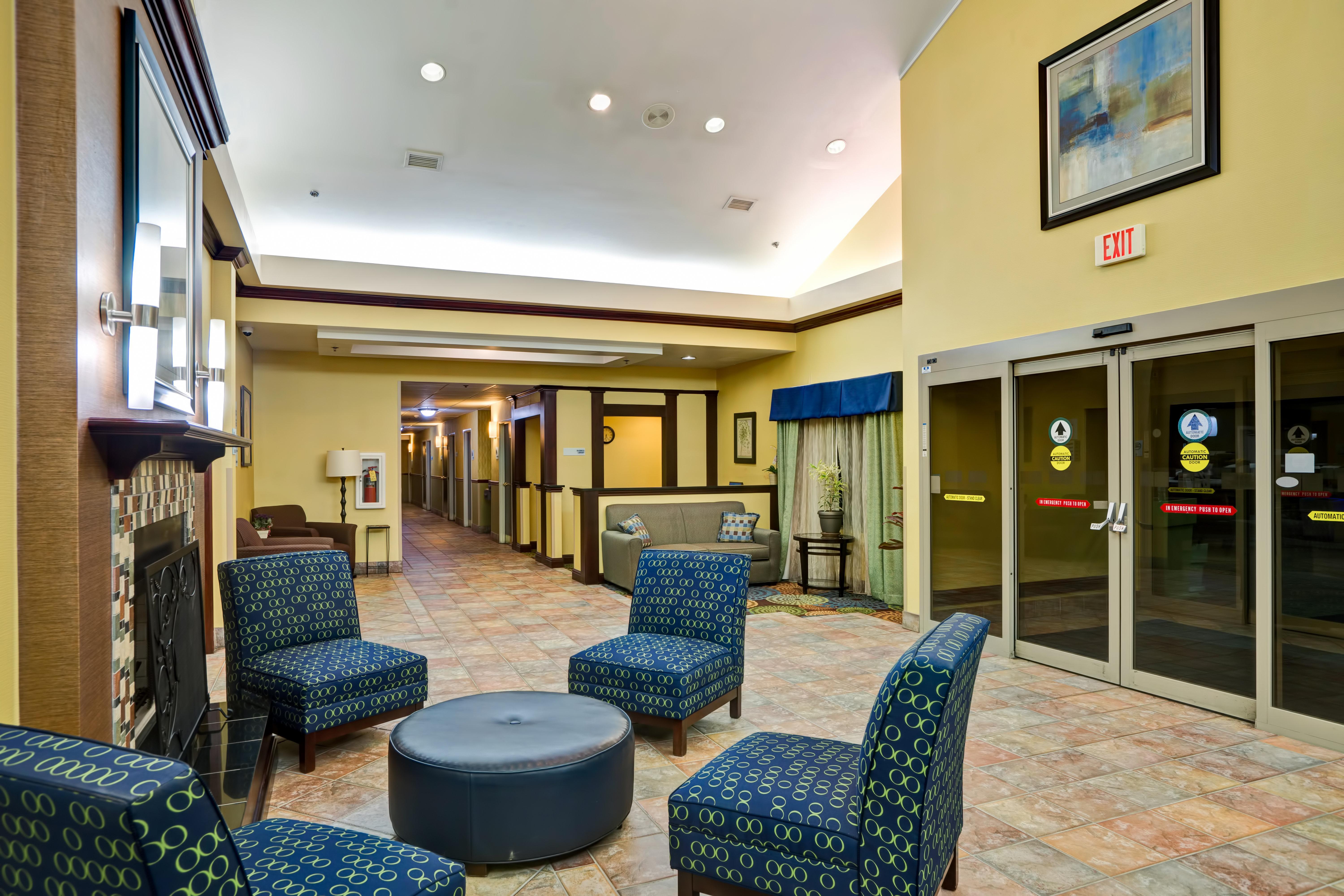 Holiday Inn Express Hotel & Suites Christiansburg By Ihg Dış mekan fotoğraf