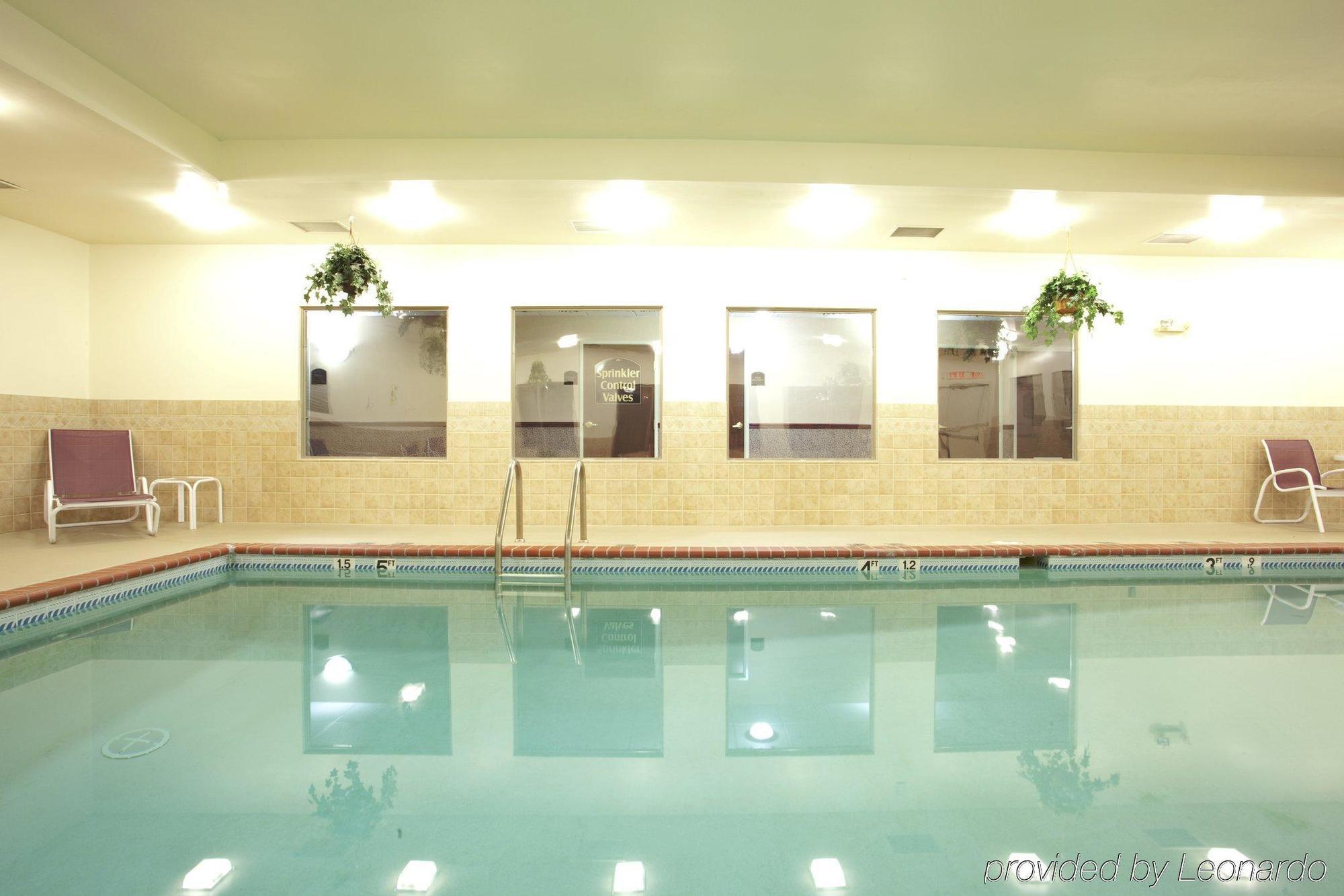 Holiday Inn Express Hotel & Suites Christiansburg By Ihg Dış mekan fotoğraf