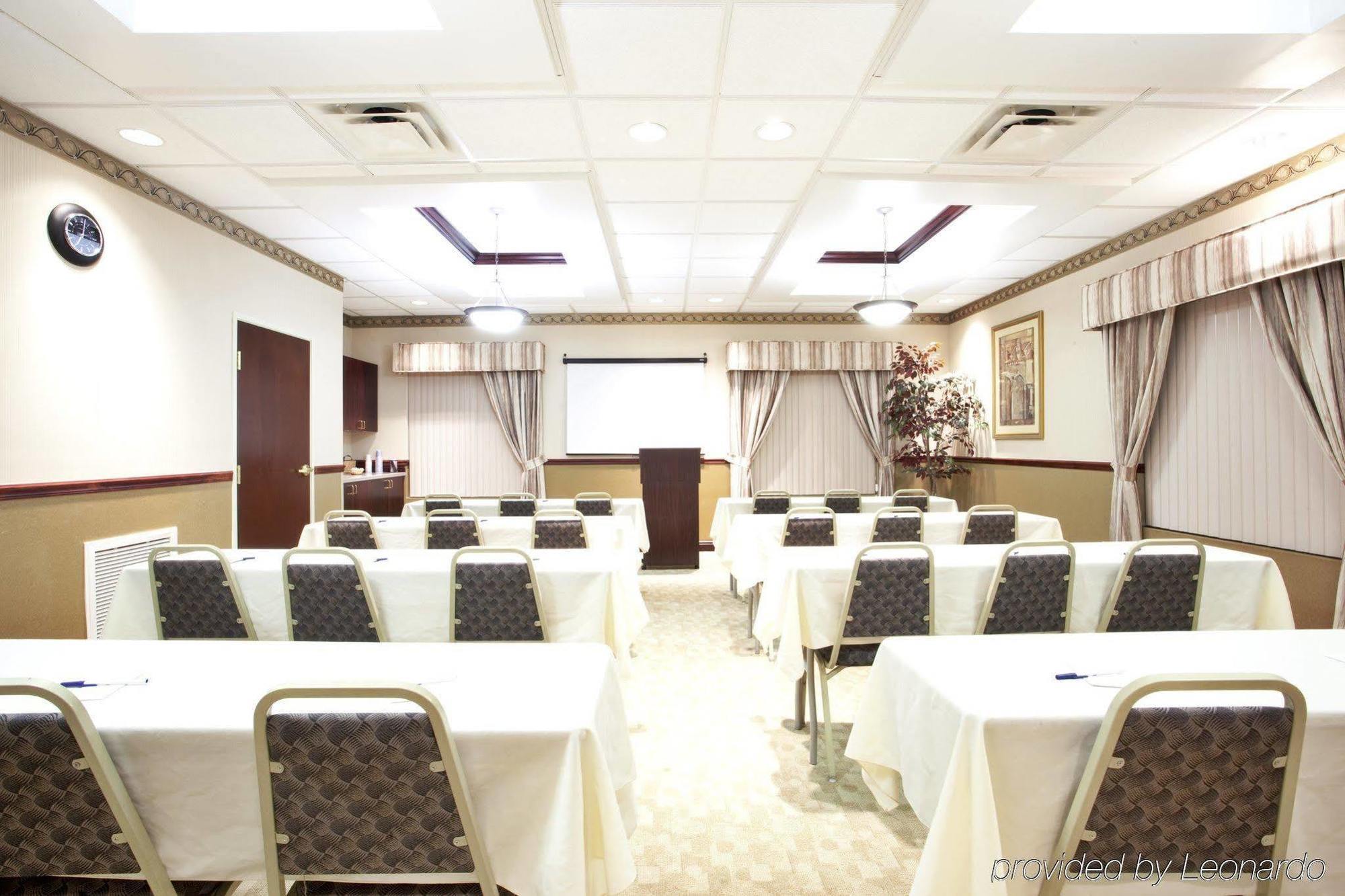 Holiday Inn Express Hotel & Suites Christiansburg By Ihg Konforlar fotoğraf